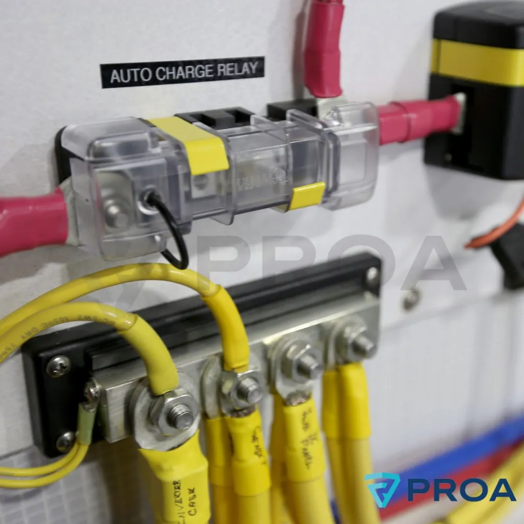 Port fusible mini mega Blue Sea 7720 - Install 1.webp