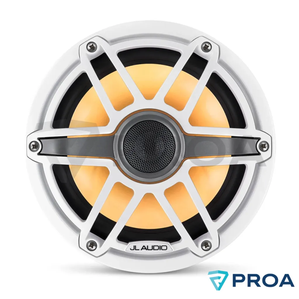 Parlantes JL Audio M6 nauticos 7.7 pulgadas luz amarilla.webp
